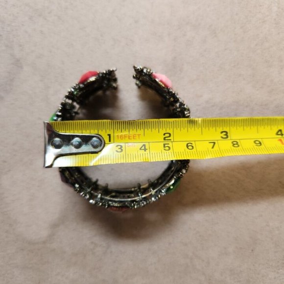 Bejeweled Flowers and Gems Cuff Bracelet - Picture 9 of 9